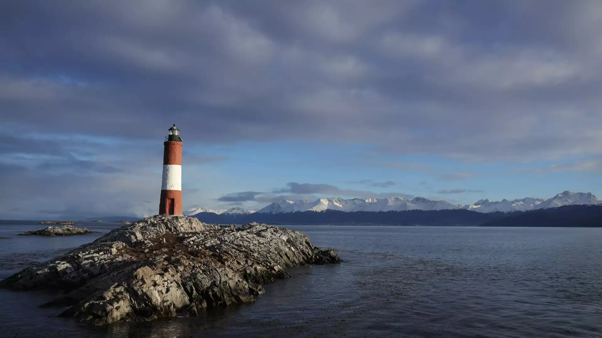 Navegação Canal Beagle. Farol e Leboes-Marinhos – Iate de Inverno (Bebês de 0 a 2 anos, AM)